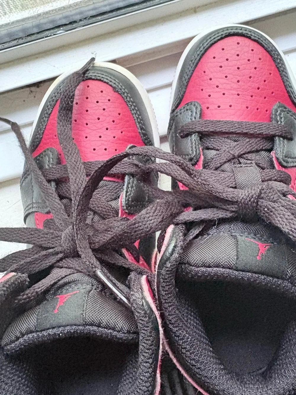 Jordan Kids Mid-Top Sneakers in Black & Dark Red